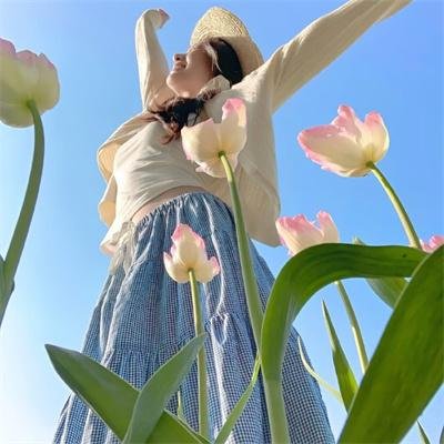 球场艳侣